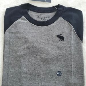 ♦️Abercrombie Kids Big Icon T-shirt♦️